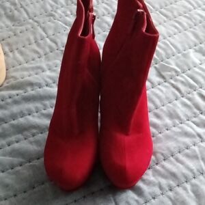 Women's Red Ankle Boots Bamboo Size 6
